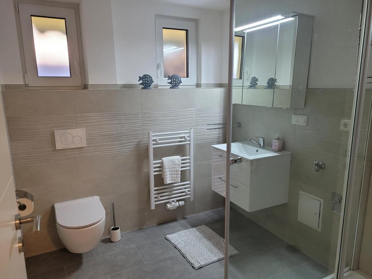 Ferienwohnung Anna Oftersheim Schwetzingen Hockenheim 3 Zimmer Mit Balkon Exteriör bild