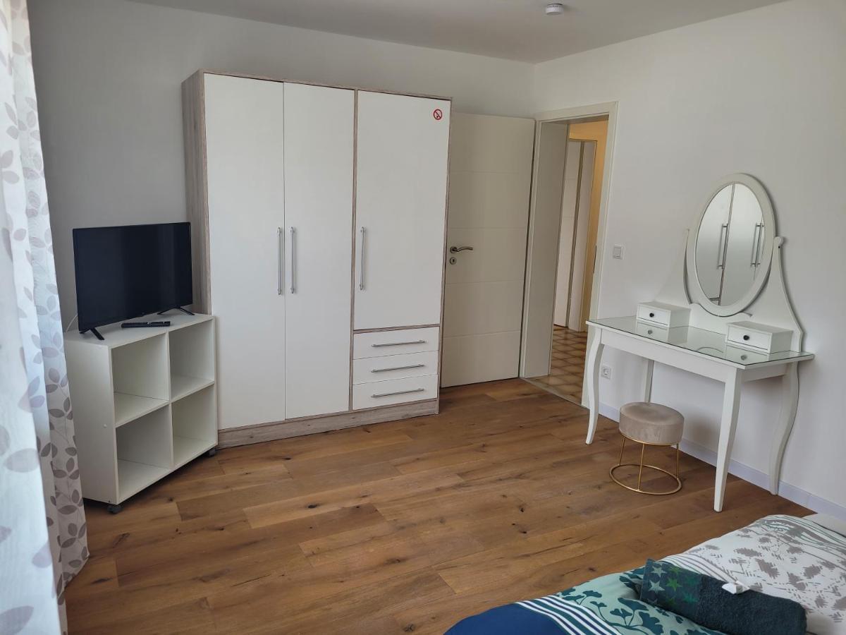 Ferienwohnung Anna Oftersheim Schwetzingen Hockenheim 3 Zimmer Mit Balkon Exteriör bild